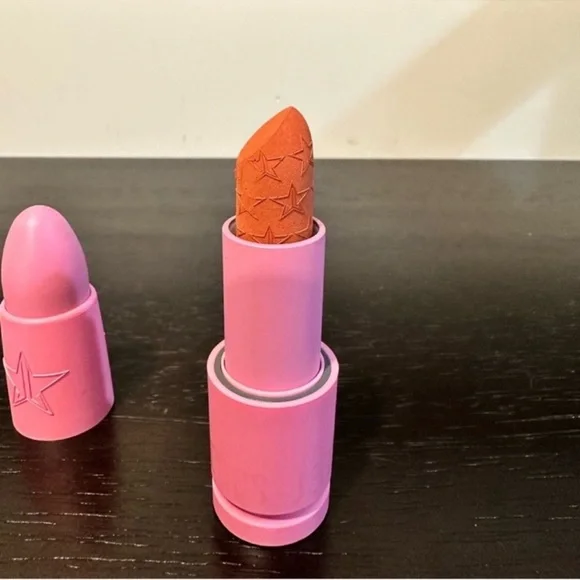 Jeffree Star Wyoming Ice Tea Velvet Trap Matte Lipstick - Picture 8 of 10